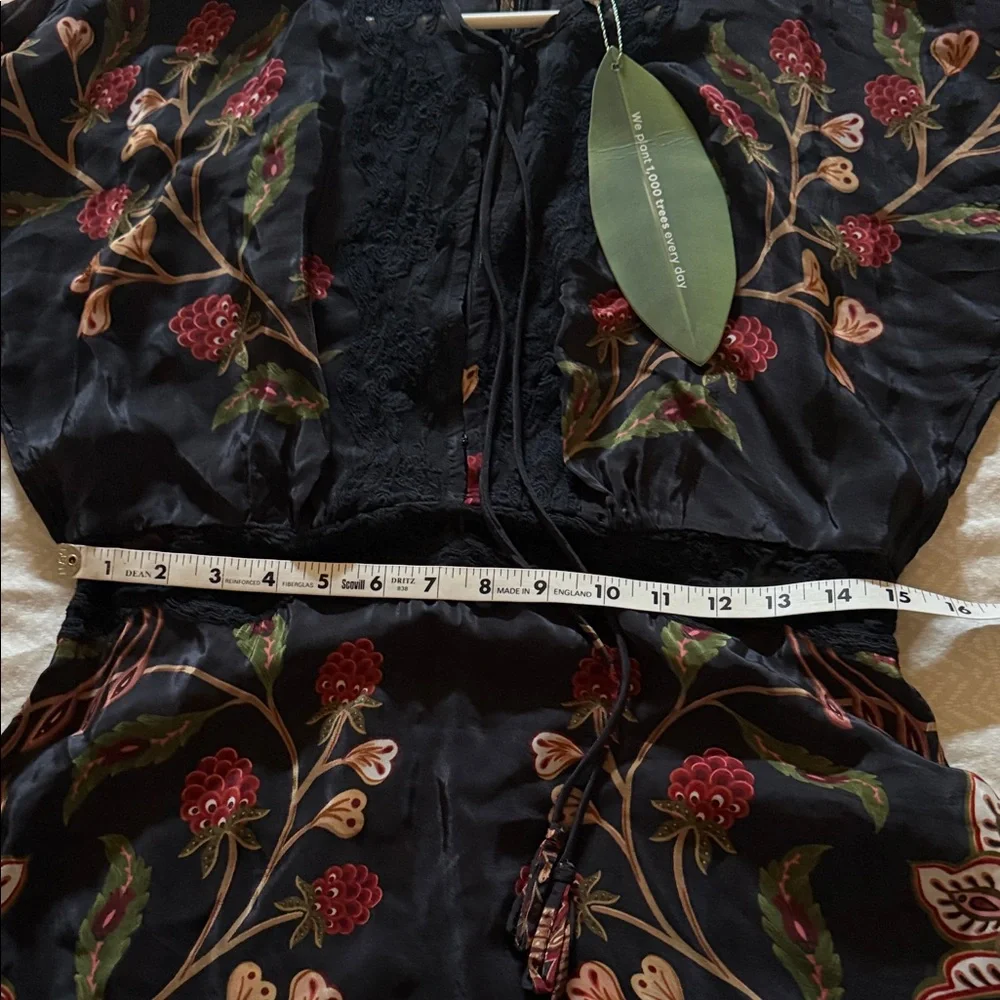 Berry Garden Embroidered Satin Minidress
FARM Rio NEW - Picture 10 of 11